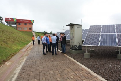 Comitiva visita Usina Solar Boa Vista