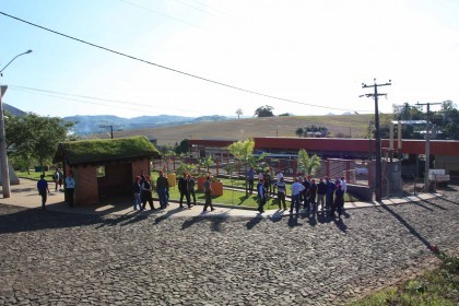 Conselheiros da Creluz visitam obras