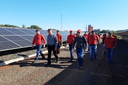 Conselhos da Creluz visitam a usina Cerro do Sol em Cerro Grande