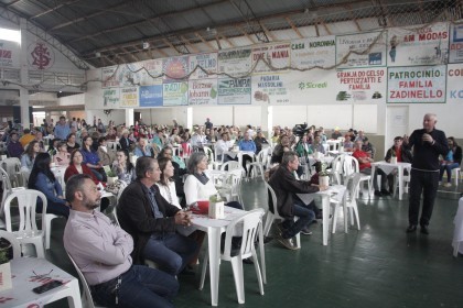 Creluz comemora com os associados 15 anos da Usina do Braga