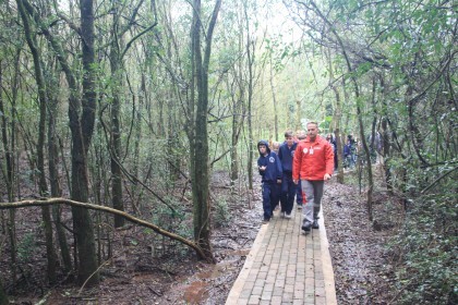 Grupo Creluz inaugura trilha ecológica no Horto Florestal